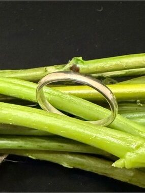 Vintage S 925 Sterling Silver Skinny Stackable Ring Size 9